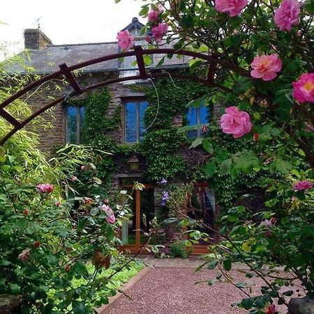 Gite Du Charme En Broceliande Mauron Exterior foto